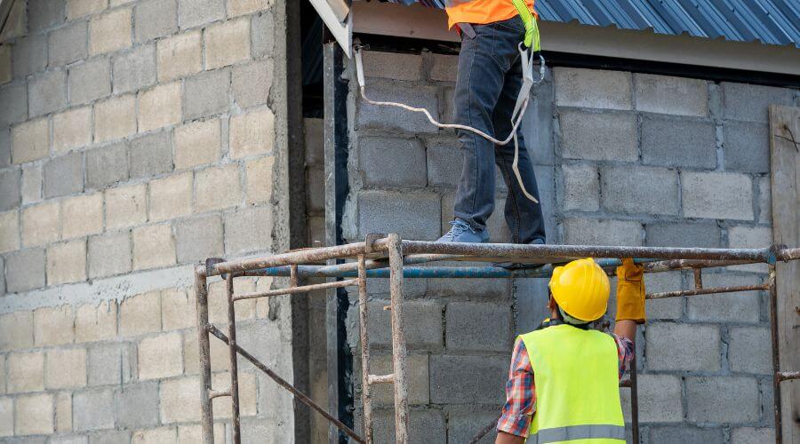 Professional residential roofers in Oacoma, SD